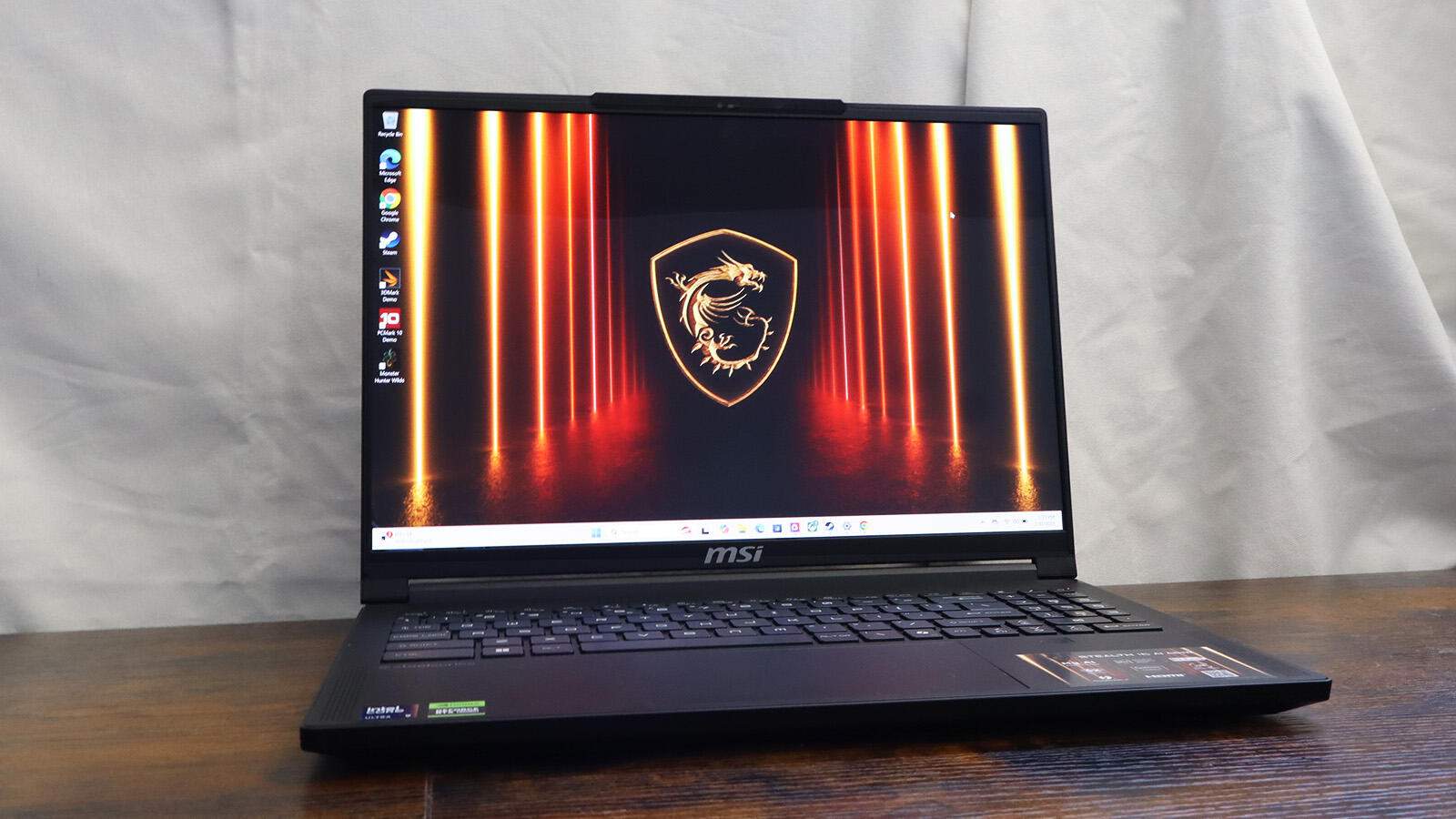 msi-stealth-16-ai-laptop-image-6.jpg