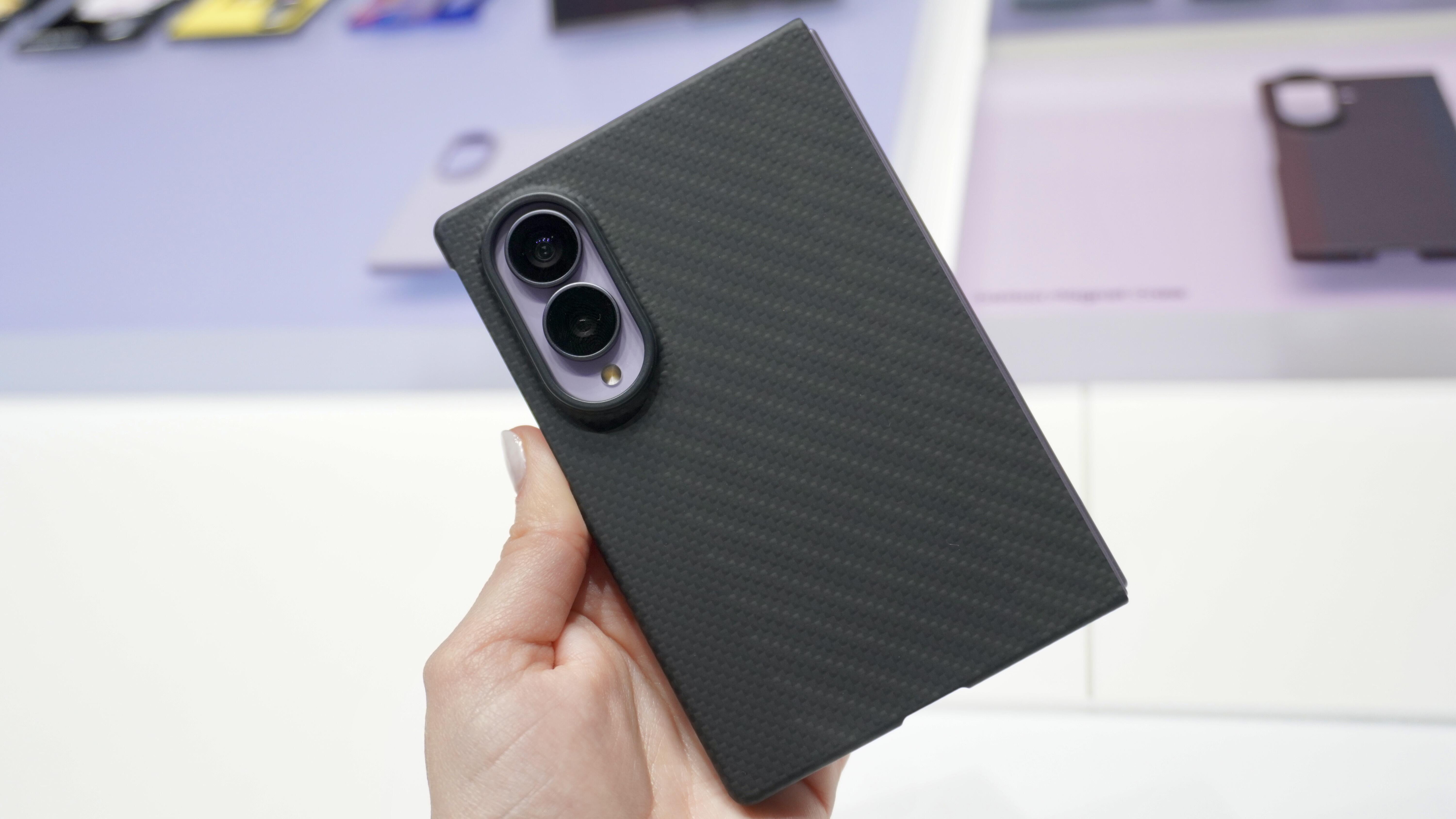 Galaxy Z Fold 8 case